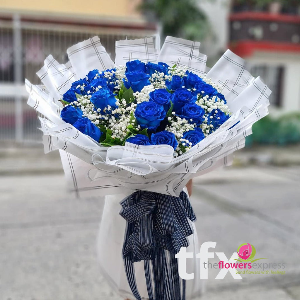 Oriental Love Blue Ecuadorian Roses – TFXPH Flowers and Gift Shop